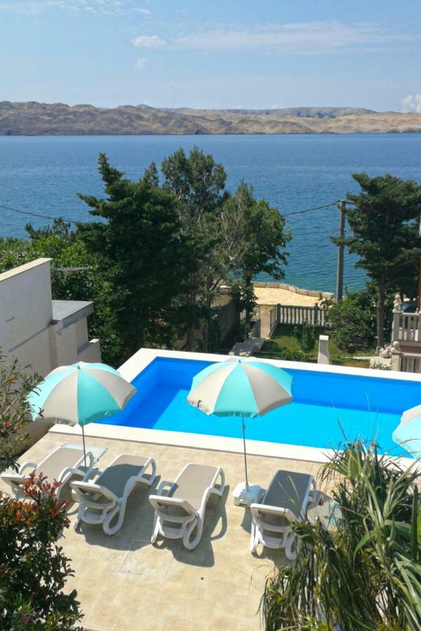 Beachfront Anita With Pool Apartment *