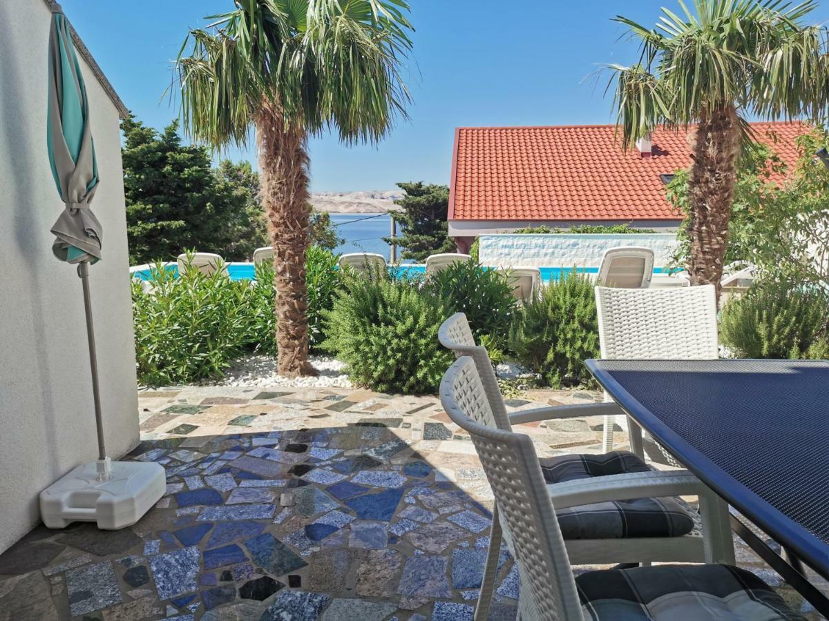 Apartment Beachfront Anita With Pool *